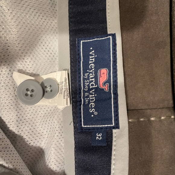 Vineyard Vines, gray shorts- M - Picture 3 of 6